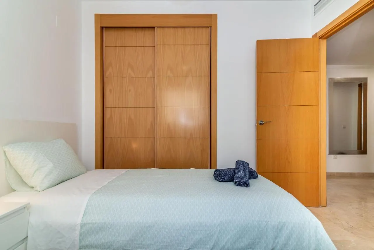 Vb Swan 2Bdr Apartment Бенальмадена 0*,
